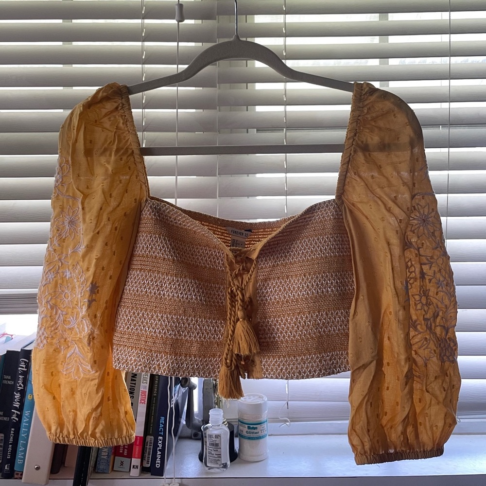 Forever 21 yellow peasant style top, size - Small